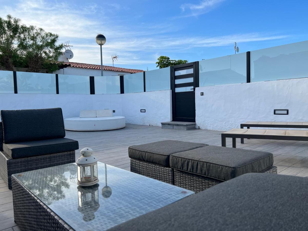 Agradable Bungalow Con Piscina Playa del Inglés Eksteriør billede